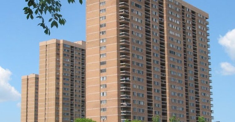Girl, 6, dead after falling from bedroom window of North York apartment building